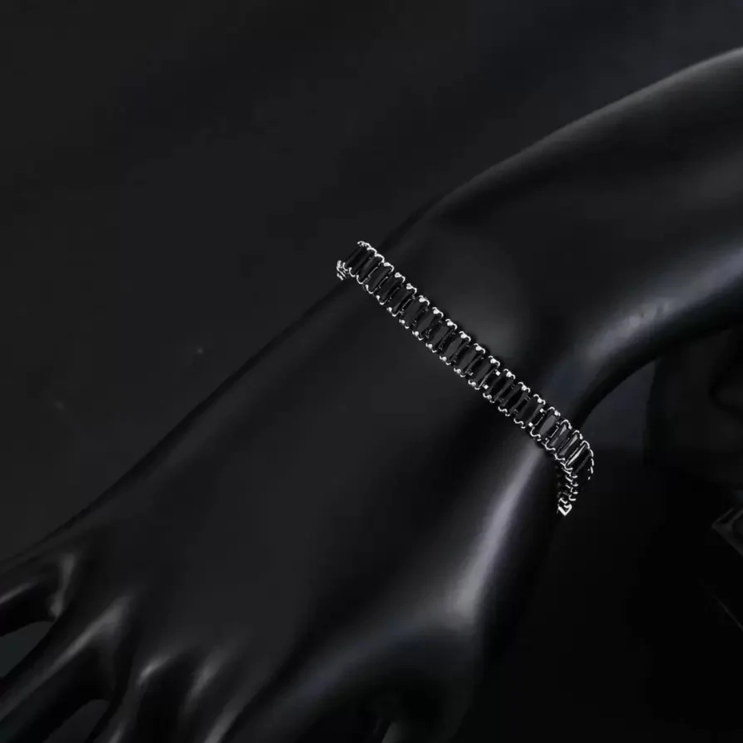 Noir – Elegant Sort Armbånd